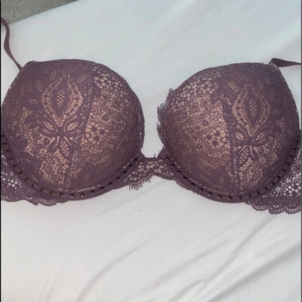 Victoria Secret Bombshell Purple Lace Bra